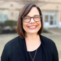 Jess Almlie headshot